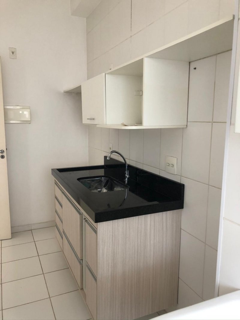 Apartamento à venda com 2 quartos, 54m² - Foto 10