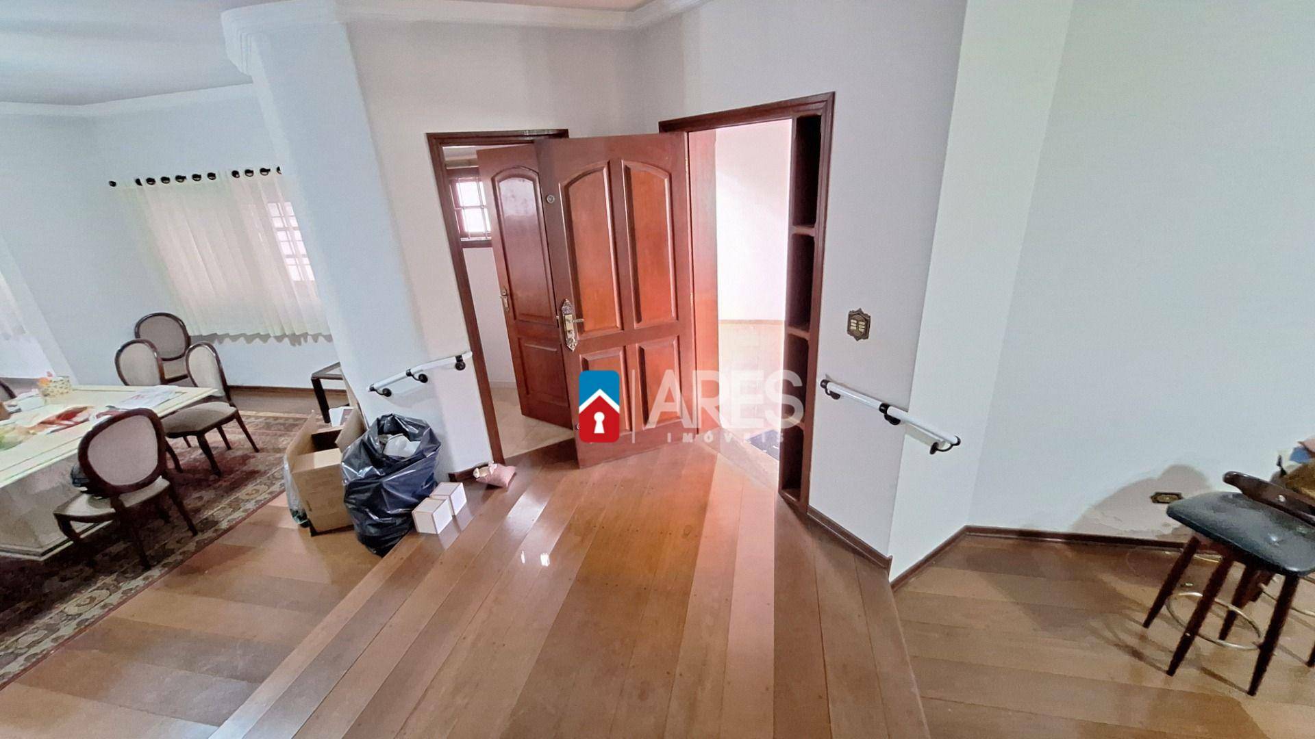 Casa para alugar com 3 quartos, 249m² - Foto 6