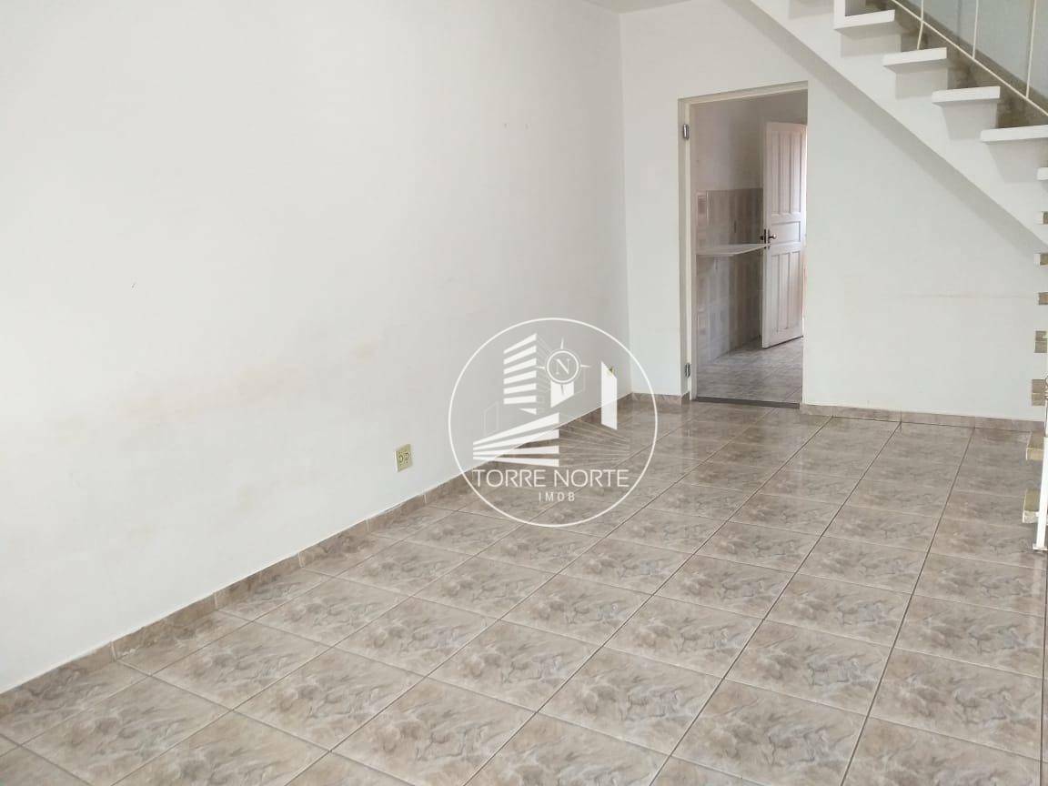 Sobrado à venda com 2 quartos, 90m² - Foto 2