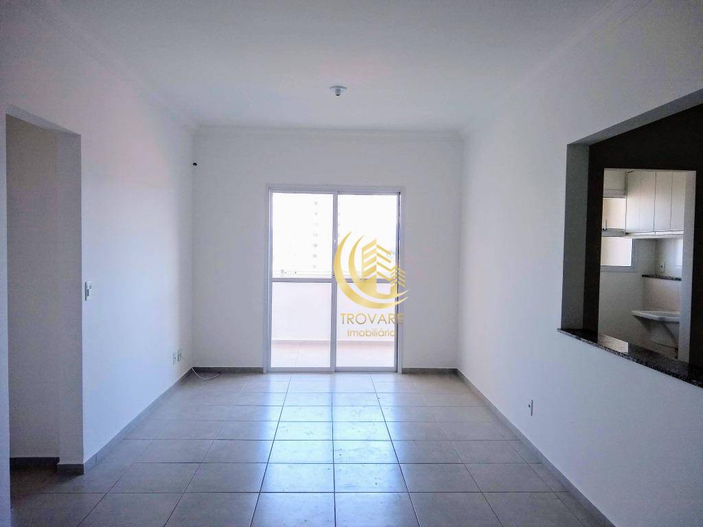 Apartamento à venda com 2 quartos, 79m² - Foto 4