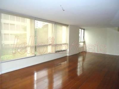 Apartamento à venda com 3 quartos, 217m² - Foto 2