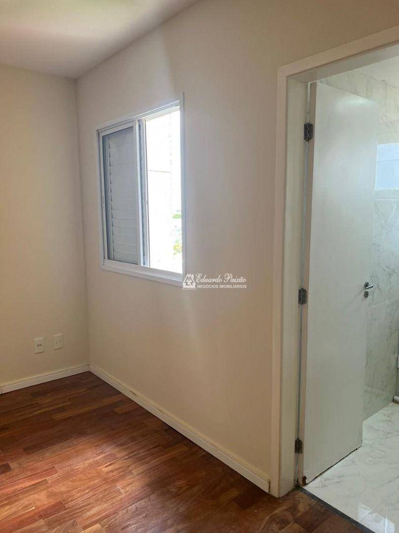 Apartamento à venda com 2 quartos, 62m² - Foto 3