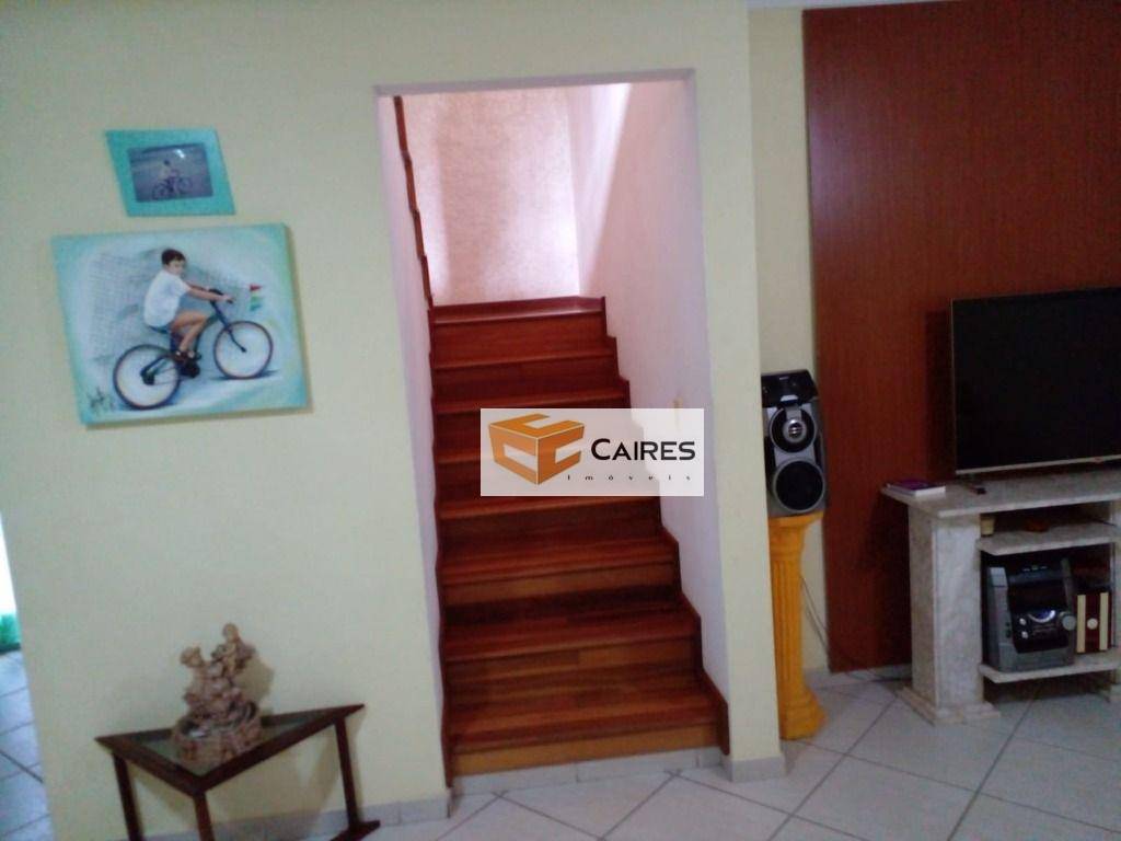 Casa de Condomínio à venda com 3 quartos, 242m² - Foto 17