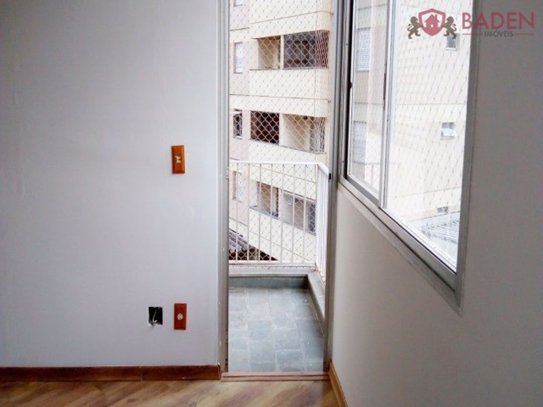 Apartamento à venda com 1 quarto, 57m² - Foto 2