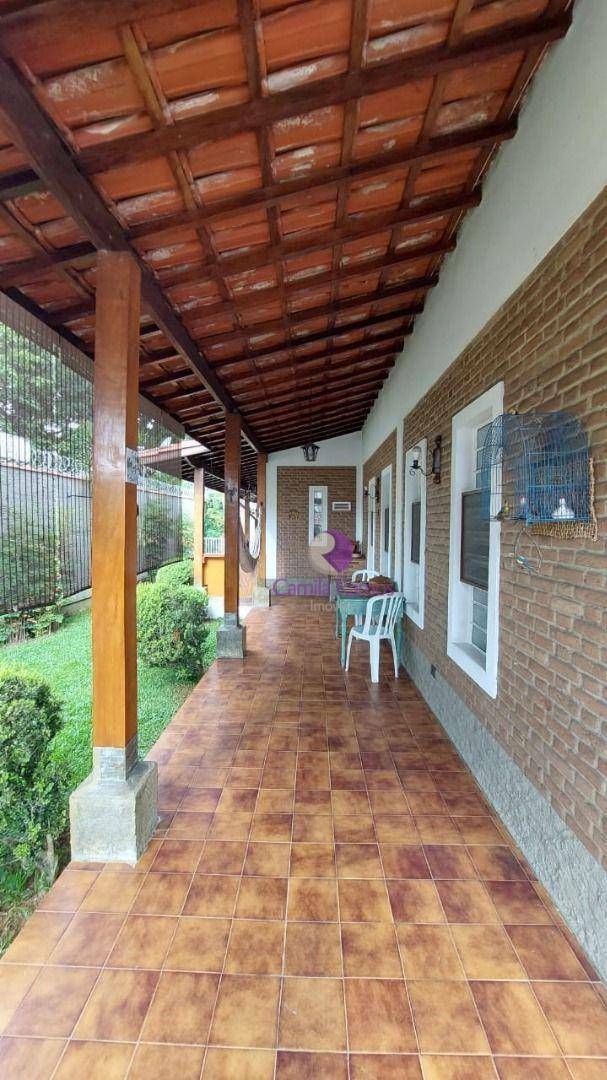 Casa para alugar com 3 quartos, 421m² - Foto 4
