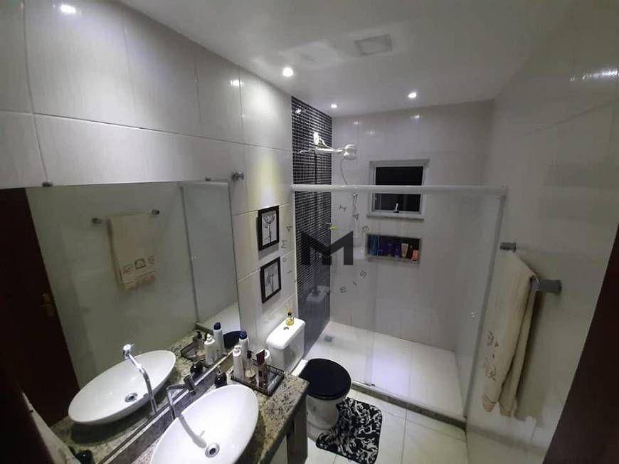 Casa à venda com 3 quartos, 223m² - Foto 8