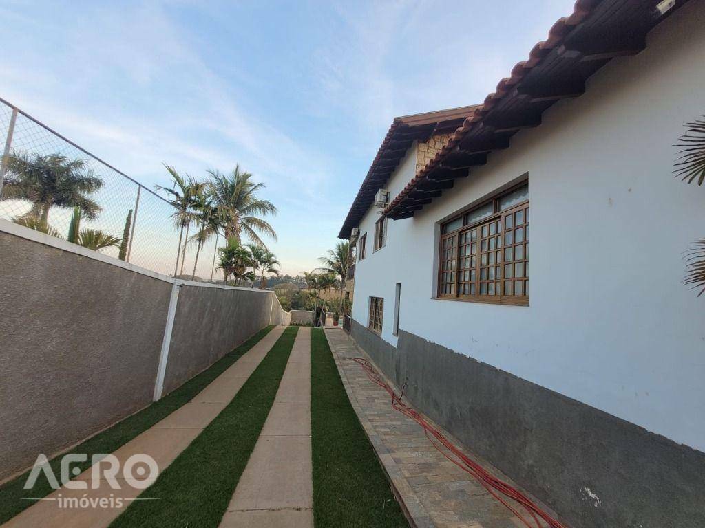 Casa à venda com 4 quartos, 363m² - Foto 61