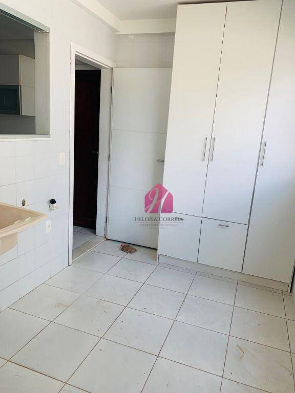 Apartamento à venda com 3 quartos, 200m² - Foto 17