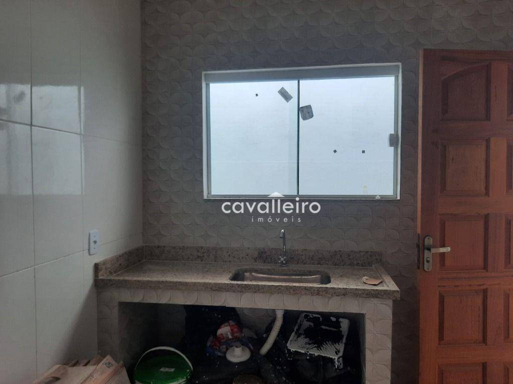 Casa à venda com 2 quartos, 70m² - Foto 18