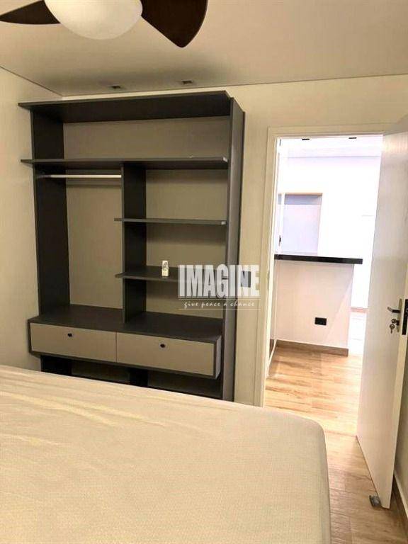 Apartamento à venda com 1 quarto, 37m² - Foto 13