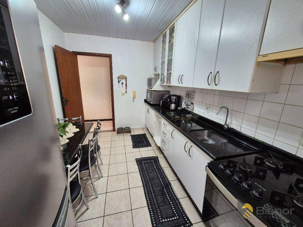 Apartamento à venda com 3 quartos, 72m² - Foto 9