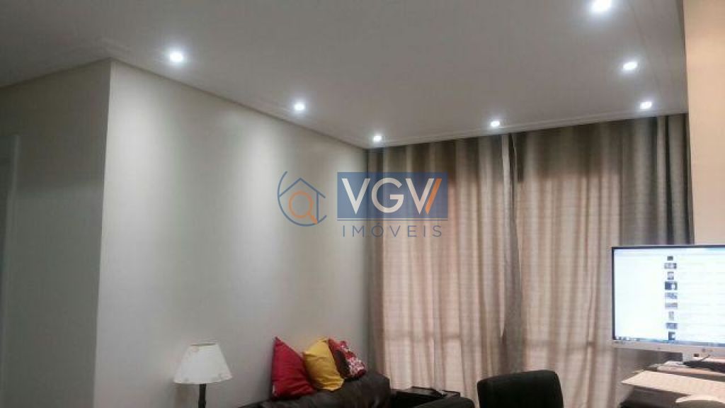 Apartamento à venda com 2 quartos, 68m² - Foto 3