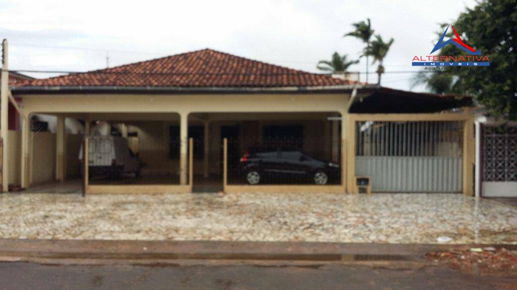 Casa à venda com 6 quartos, 450m² - Foto 1