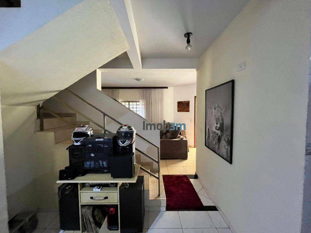 Sobrado para alugar com 3 quartos, 240m² - Foto 15
