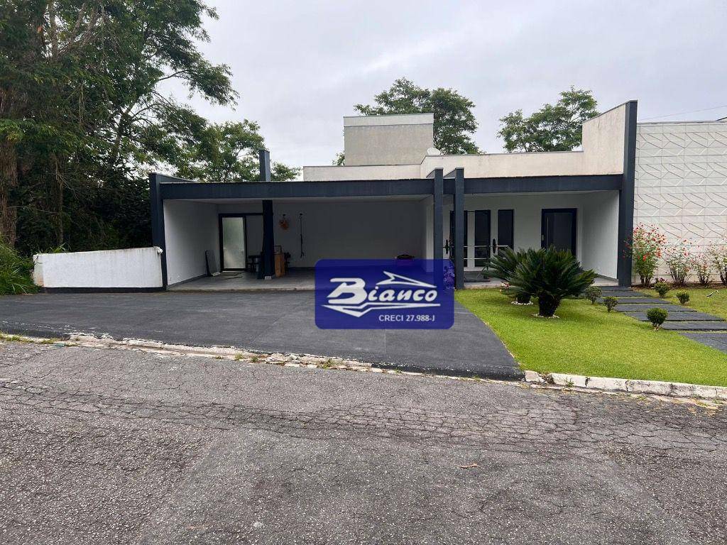 Casa de Condomínio à venda com 4 quartos, 394m² - Foto 2