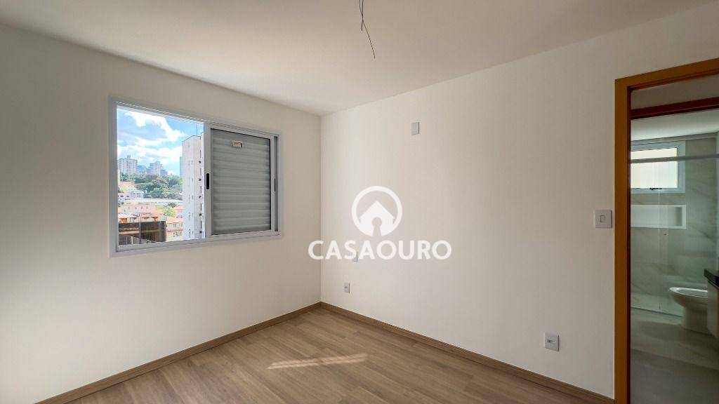 Apartamento à venda com 2 quartos, 62m² - Foto 12