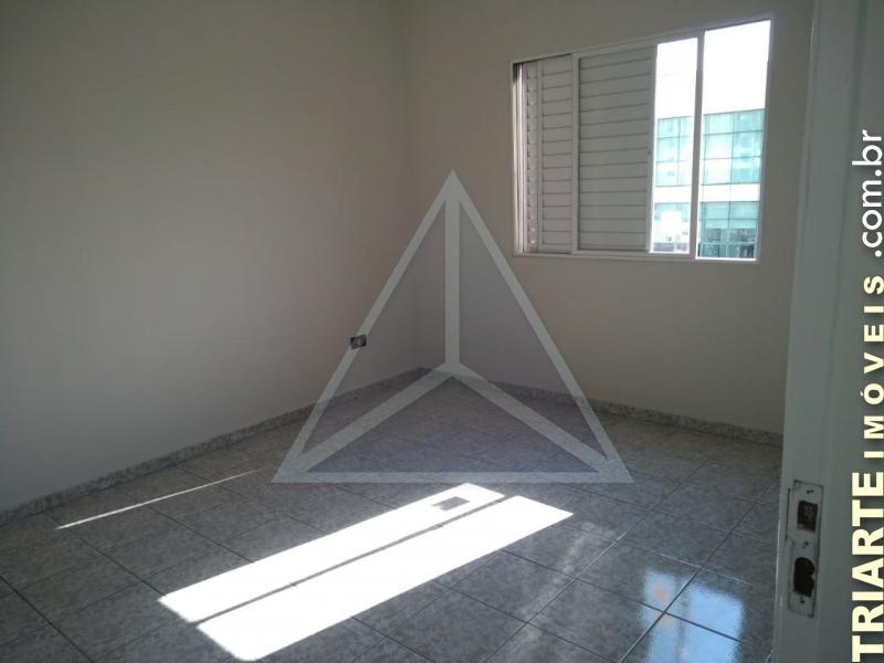 Apartamento à venda com 2 quartos, 75m² - Foto 3