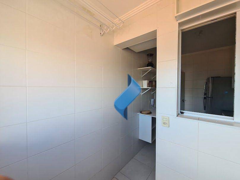 Apartamento para alugar com 2 quartos, 76m² - Foto 9