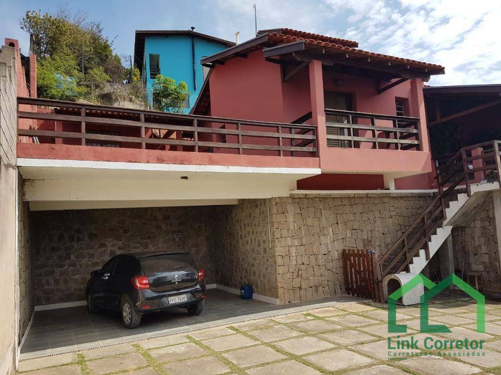 Casa de Condomínio à venda com 3 quartos, 225m² - Foto 1