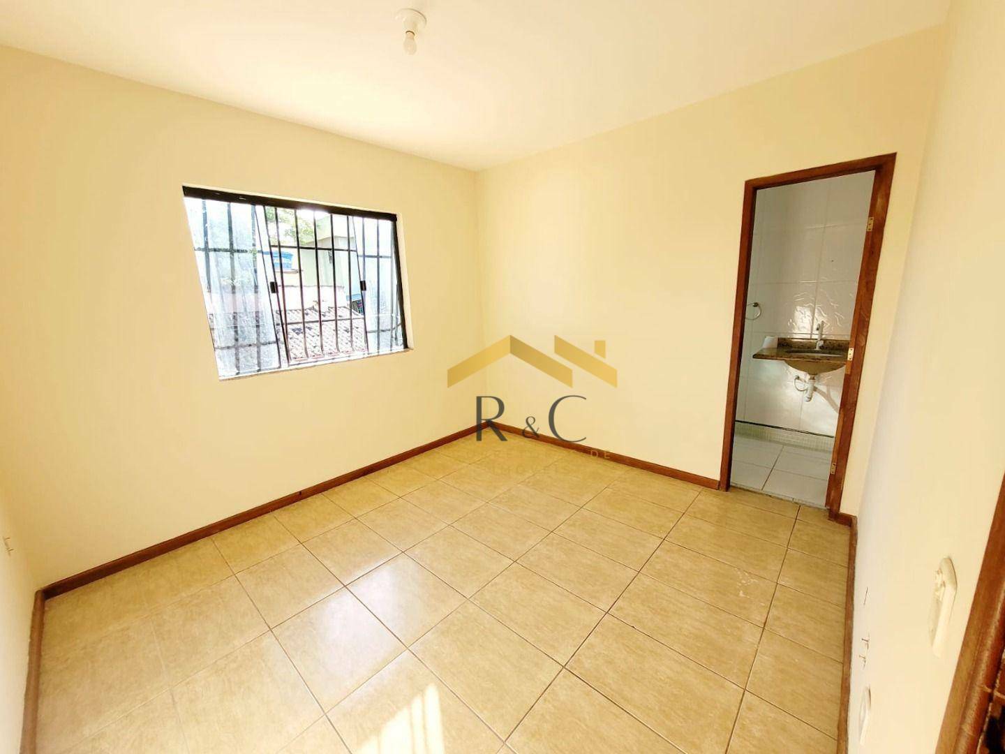 Casa à venda com 3 quartos, 110m² - Foto 14