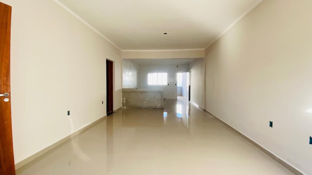 Casa à venda com 3 quartos, 170m² - Foto 2