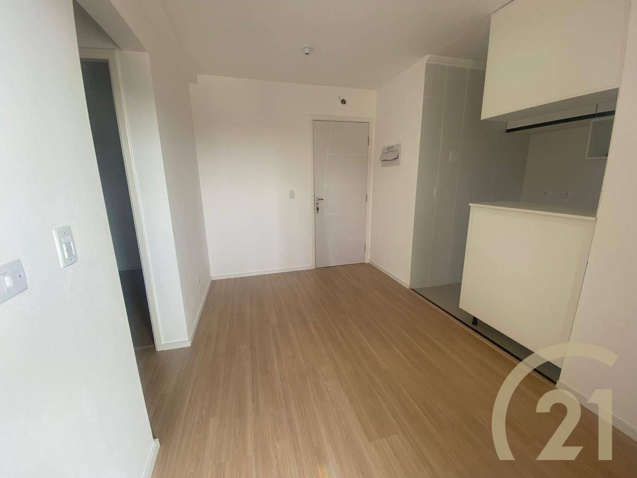 Apartamento para alugar com 2 quartos, 42m² - Foto 3