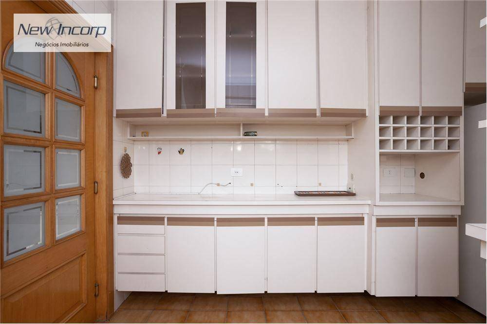 Apartamento à venda com 4 quartos, 204m² - Foto 24