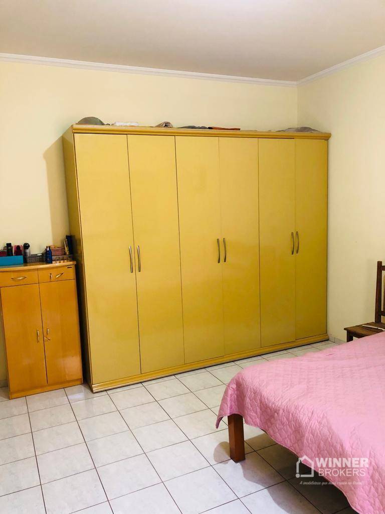 Sobrado à venda com 5 quartos, 330m² - Foto 32