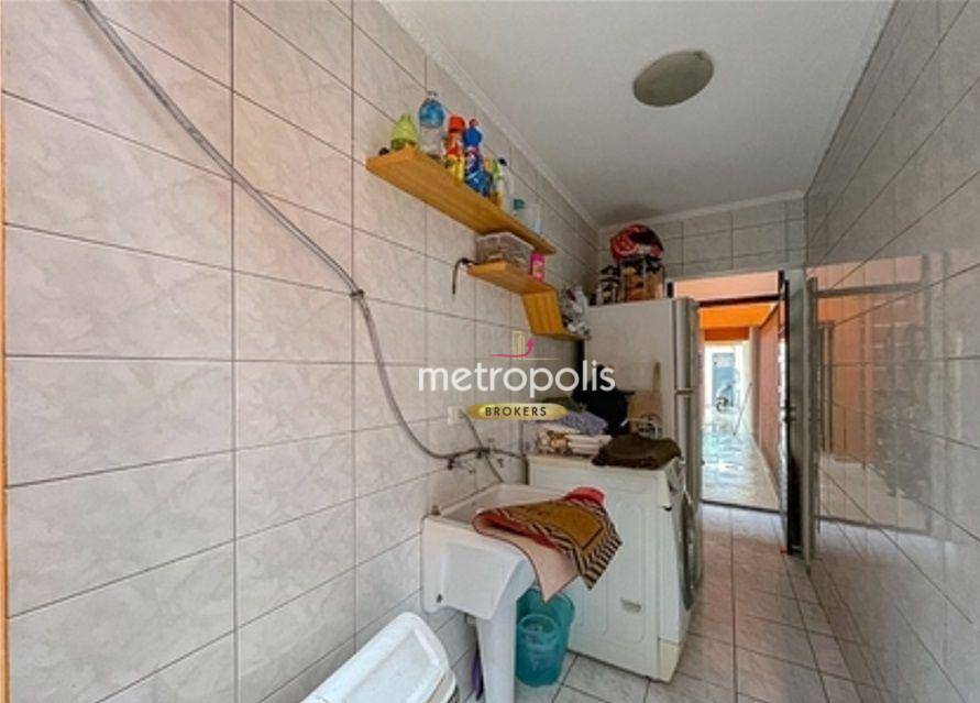 Casa à venda com 4 quartos, 240m² - Foto 6