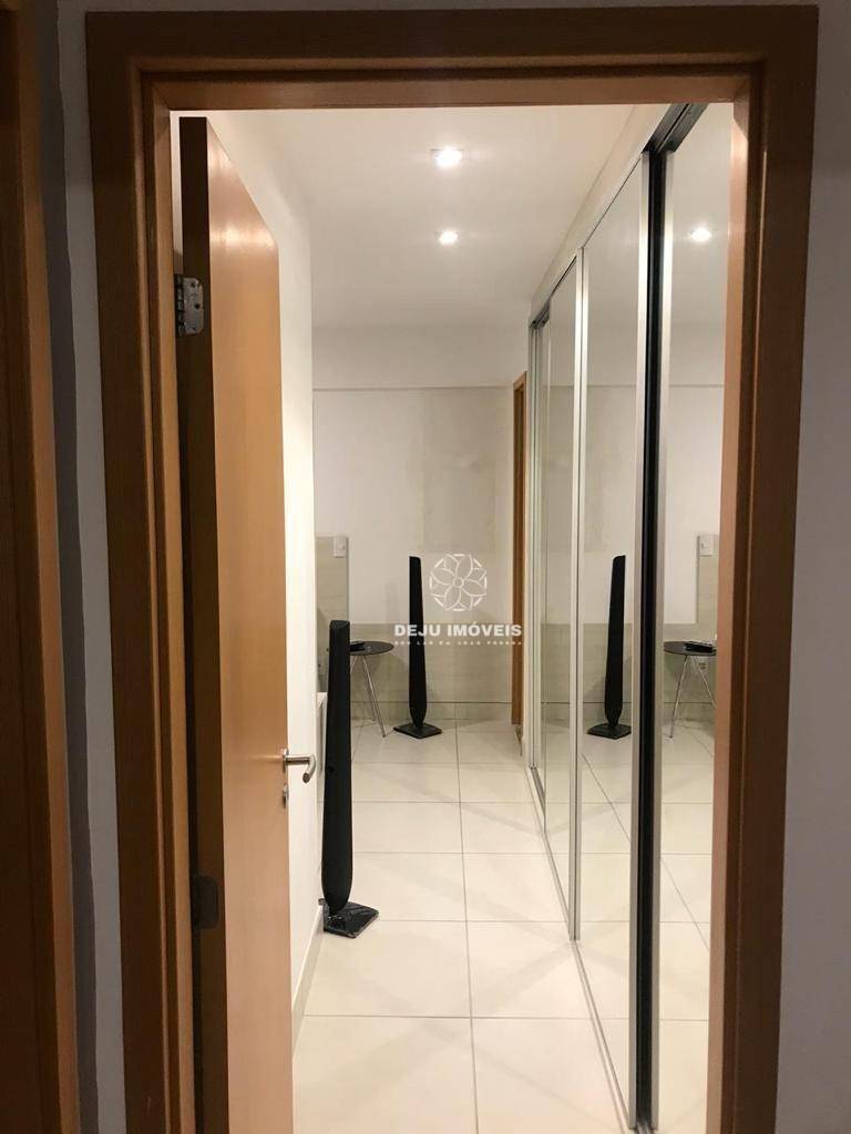 Apartamento à venda com 3 quartos, 118m² - Foto 12