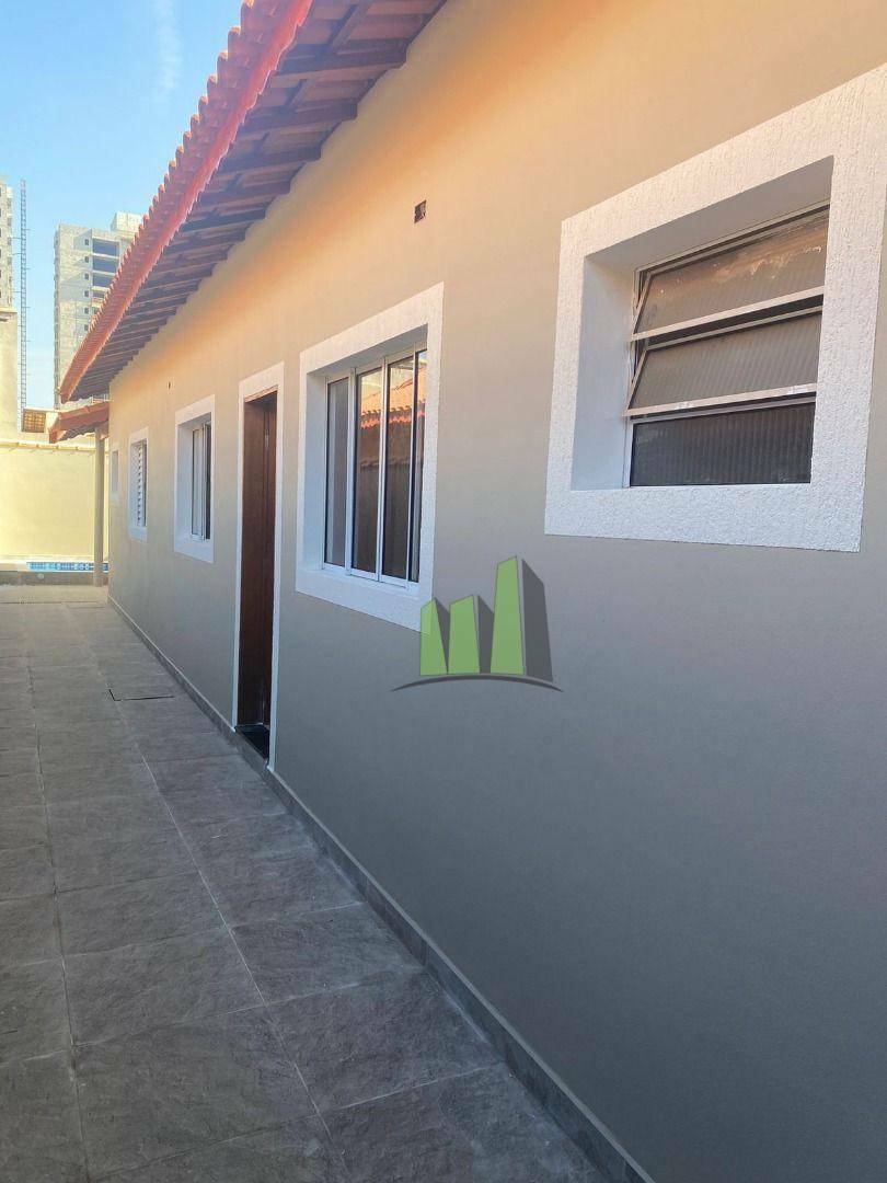 Casa à venda com 2 quartos, 84m² - Foto 3