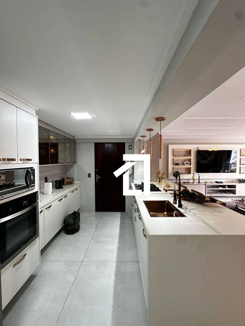 Apartamento, 3 quartos, 280 m² - Foto 4