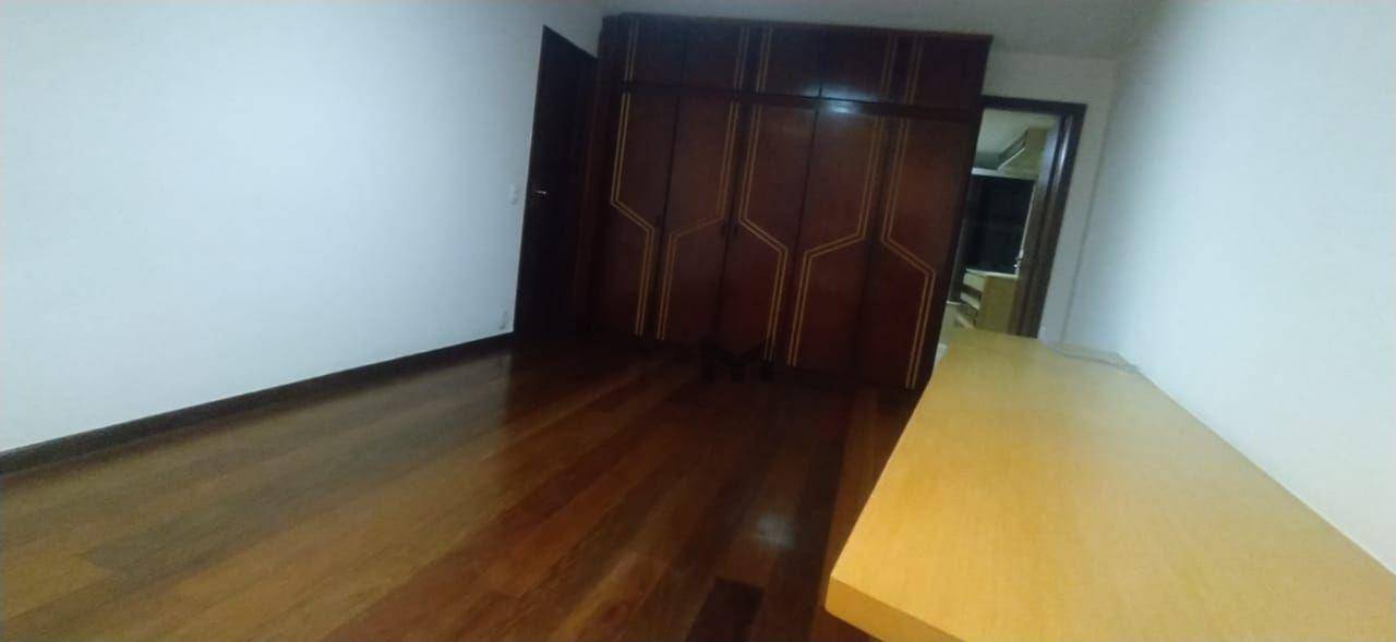 Apartamento à venda com 4 quartos, 260m² - Foto 9