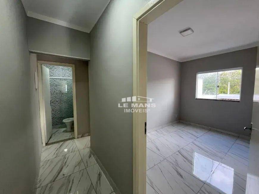 Casa para alugar com 3 quartos, 70m² - Foto 12