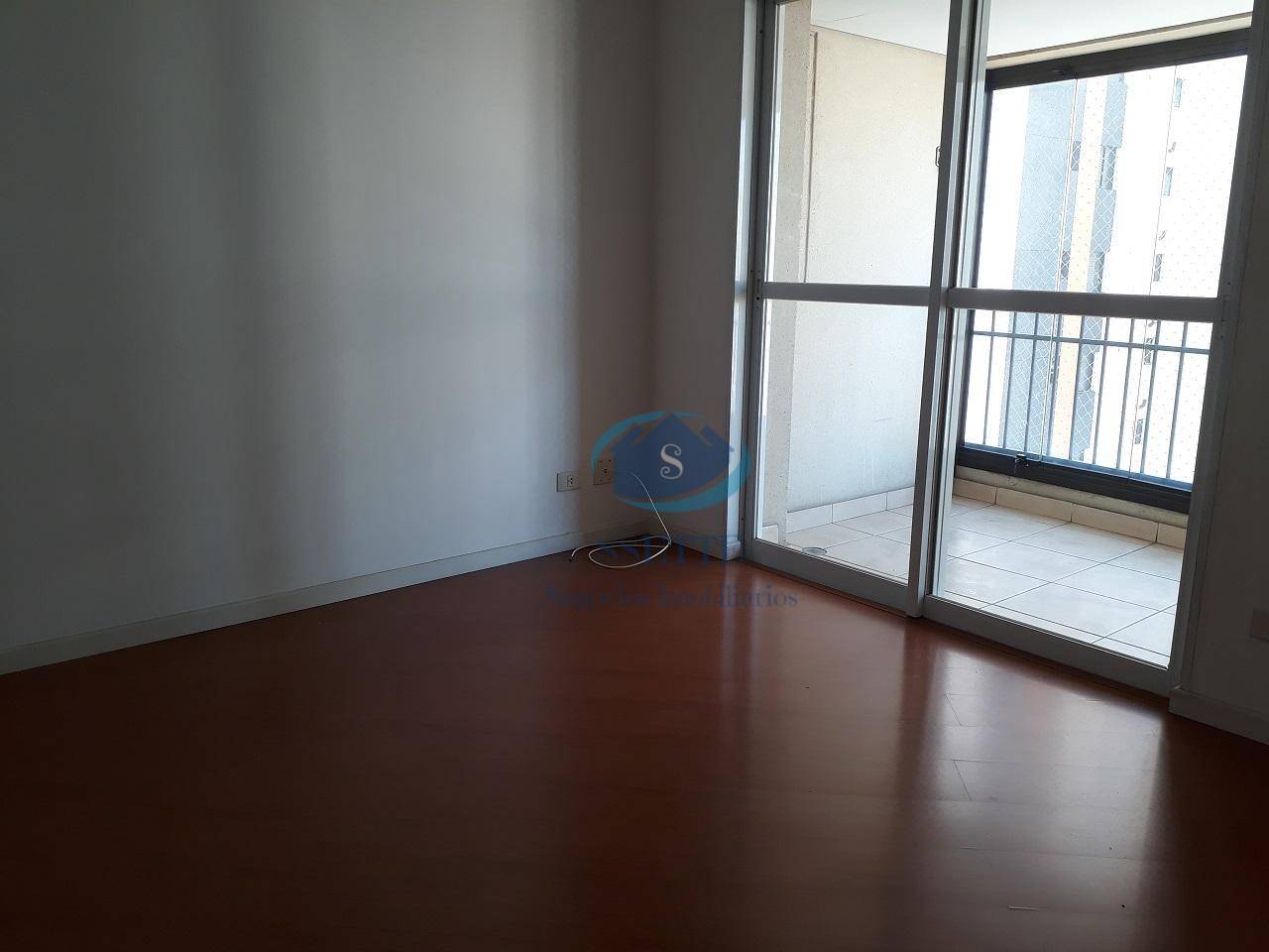 Apartamento à venda com 3 quartos, 79m² - Foto 1