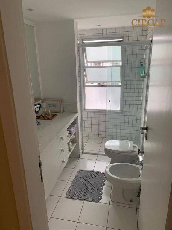 Apartamento à venda com 5 quartos, 268m² - Foto 13