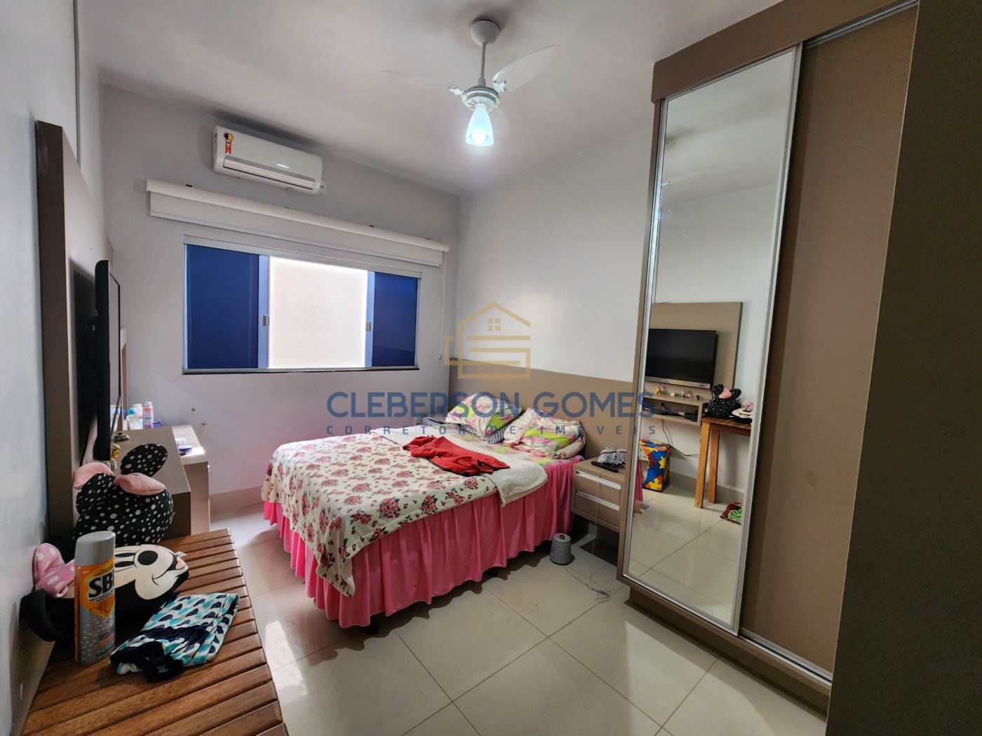 Casa à venda com 3 quartos, 201m² - Foto 14