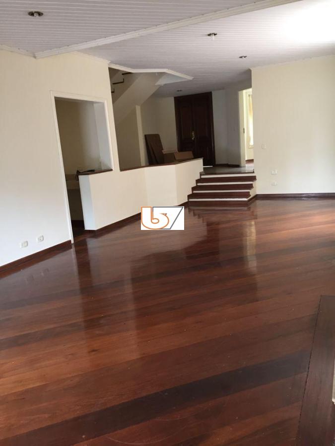 Casa de Condomínio para alugar com 4 quartos, 420m² - Foto 7