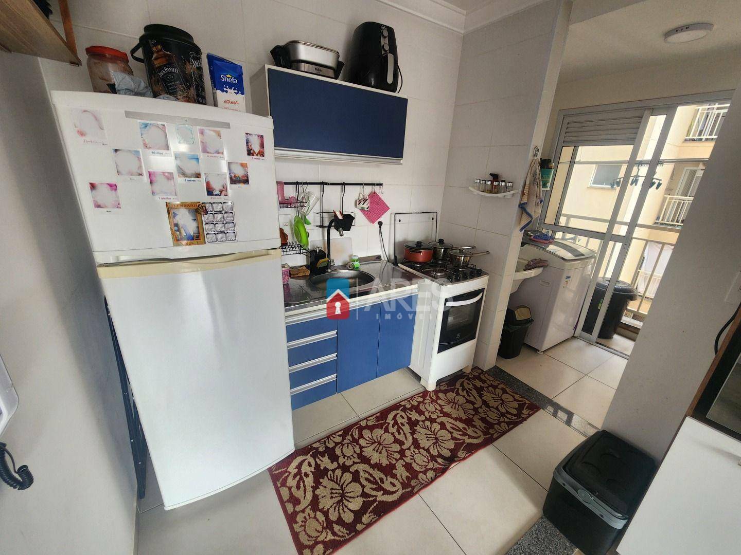 Apartamento à venda com 2 quartos, 55m² - Foto 4