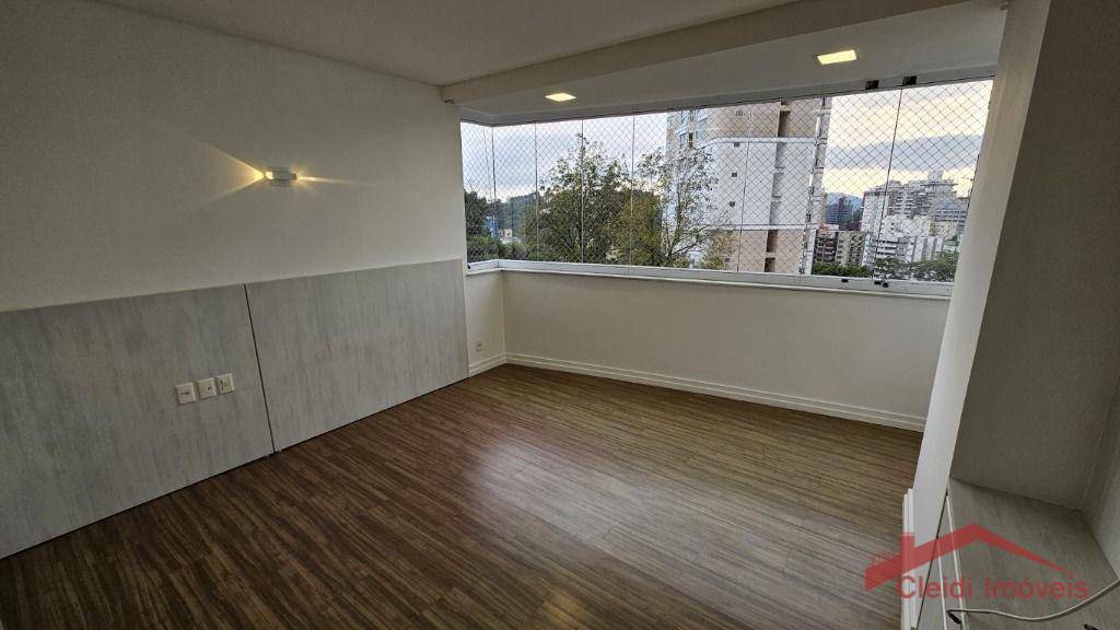 Apartamento à venda com 4 quartos, 264m² - Foto 13