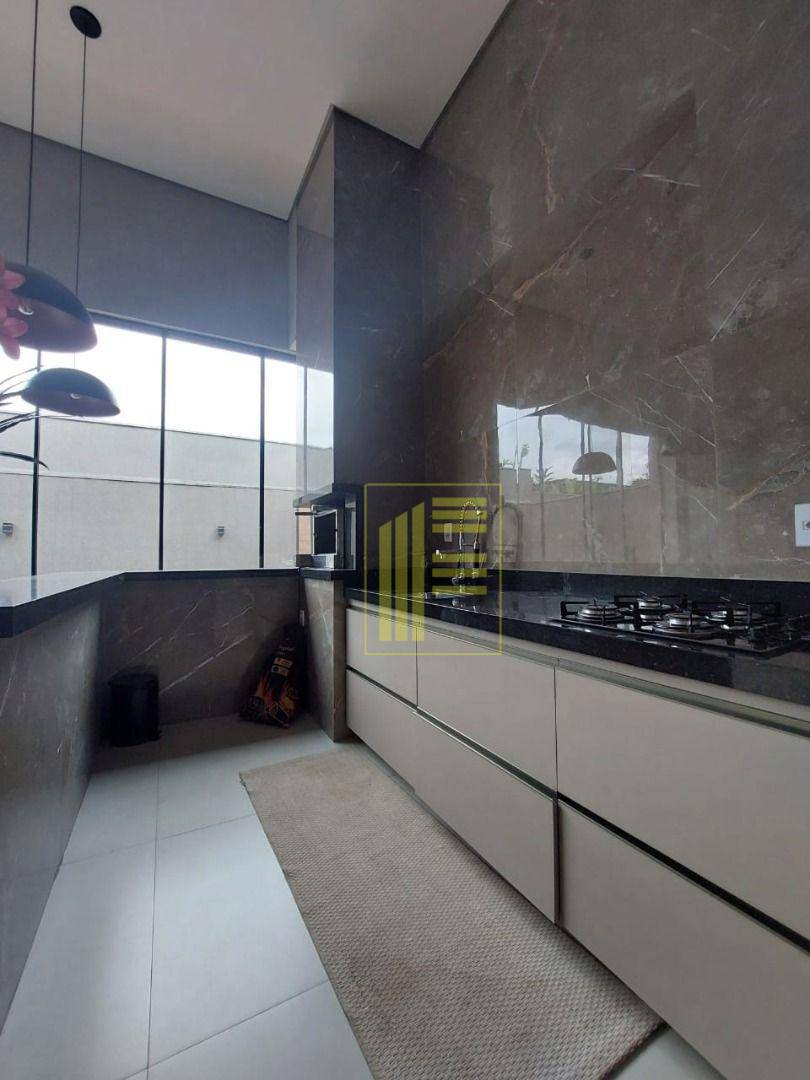 Casa de Condomínio para alugar com 3 quartos, 290m² - Foto 12