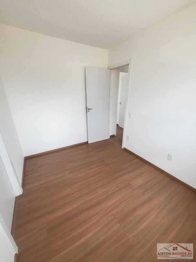 Apartamento à venda com 2 quartos, 60m² - Foto 2