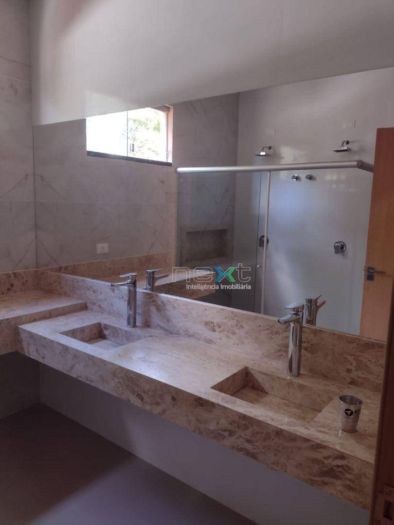 Casa à venda com 4 quartos, 235m² - Foto 18