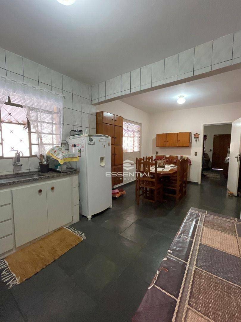 Casa à venda com 3 quartos, 120m² - Foto 24