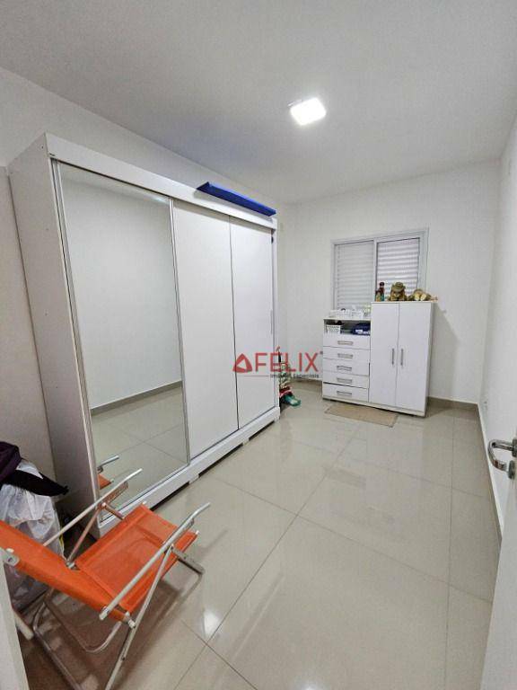 Apartamento à venda com 2 quartos, 67m² - Foto 10