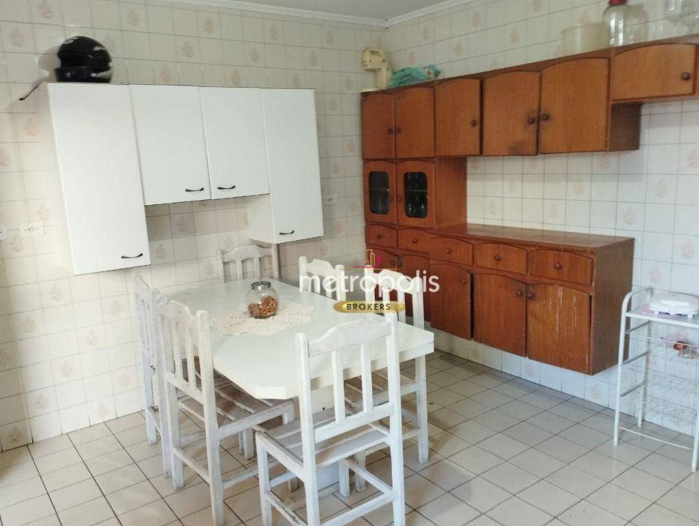 Casa à venda com 5 quartos, 198m² - Foto 17