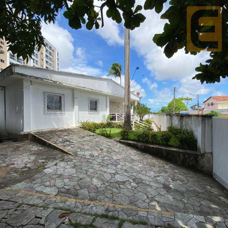 Casa, 10 quartos, 400 m² - Foto 1