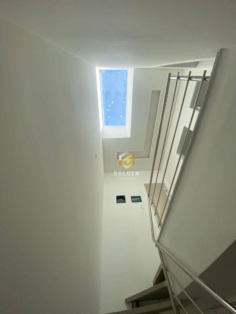 Sobrado à venda com 3 quartos, 95m² - Foto 18