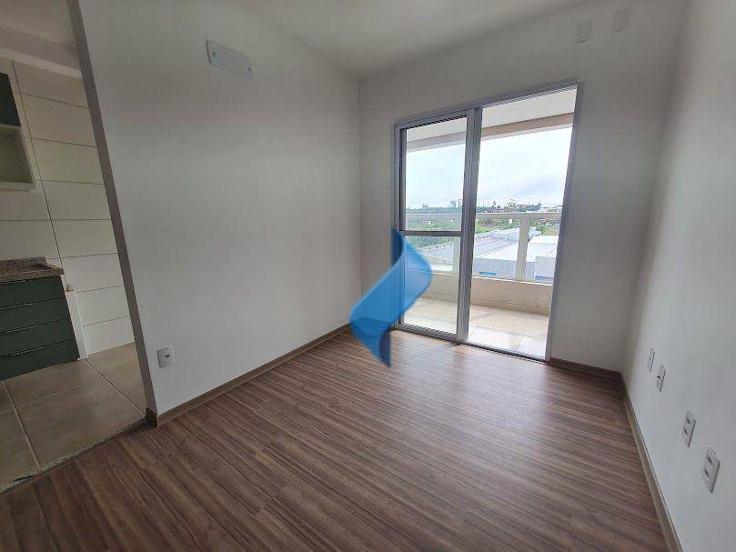 Apartamento para alugar com 3 quartos, 66m² - Foto 5