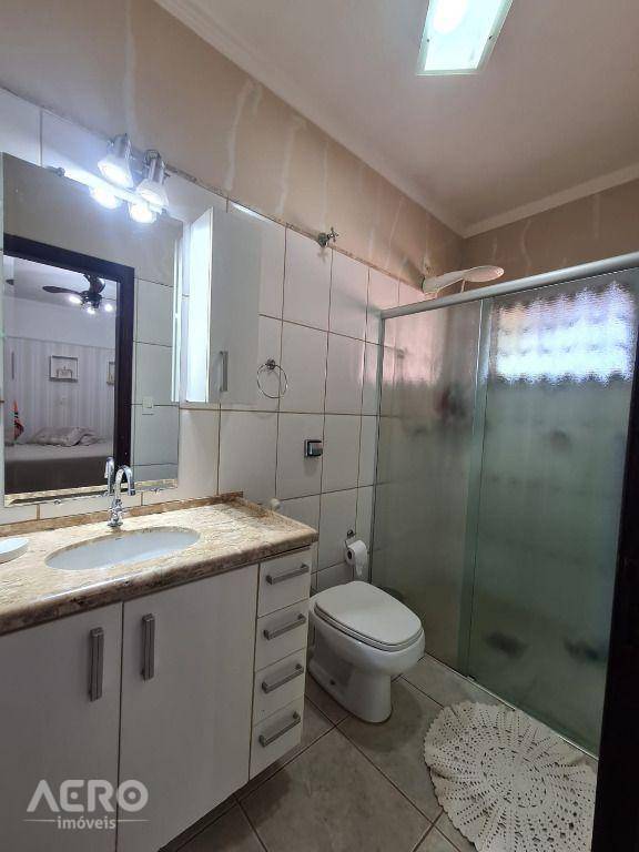 Chácara à venda com 4 quartos, 450m² - Foto 23